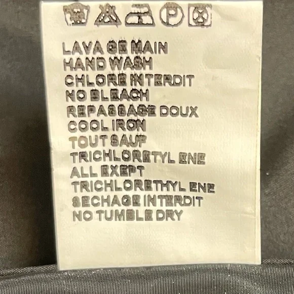 Elegant Black Quilted Vest for Women - Picture 11 of 12